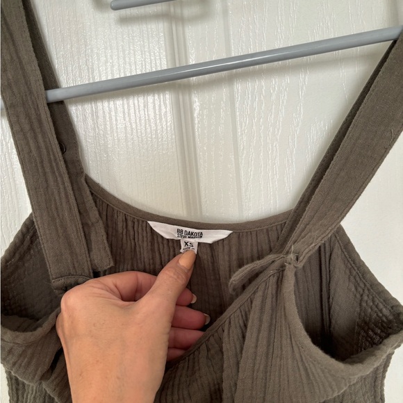 BB Dakota Maxi Dress in Moss Green - like new condition - Picture 5 of 5